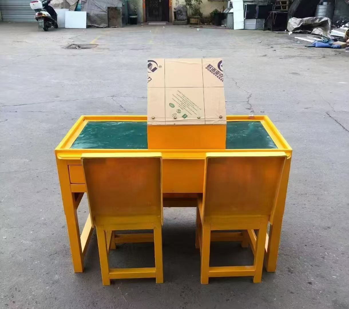 望牛墩镇防静电导通桌井下煤矿火工品发放桌：危险品流转的安全守护者